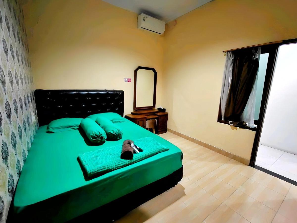 De Patuk Homestay 요그야카르타 외부 사진