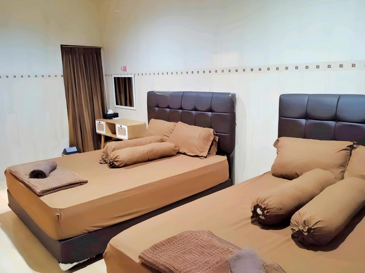 De Patuk Homestay 요그야카르타 외부 사진